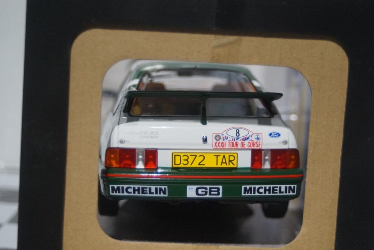 Solido Ford Sierra Cosworth T-D-C 1988 1:18 Diecast S1806102