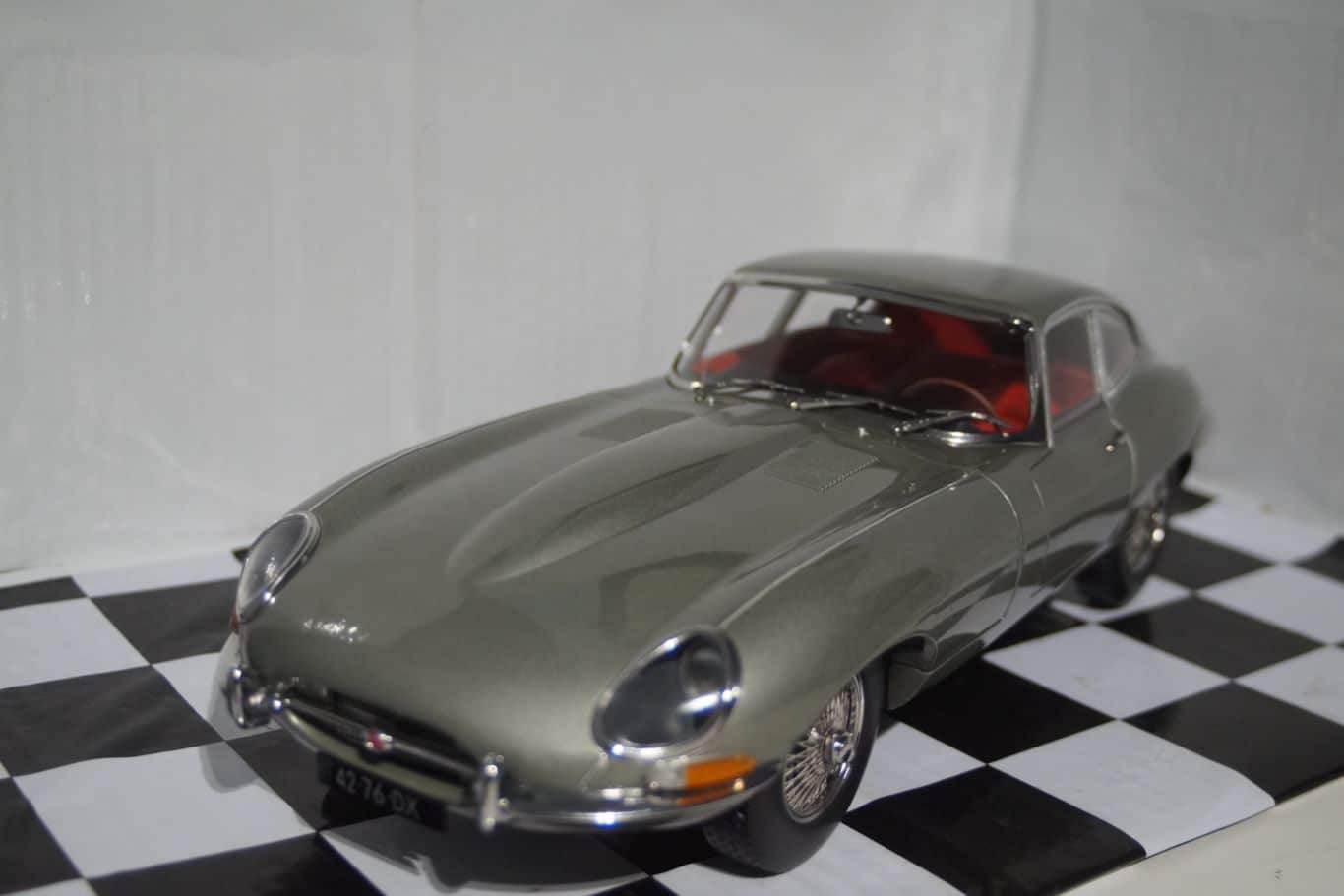 Norev Jaguar E Type Coupe Grey 1964 1:18 scale 122711
