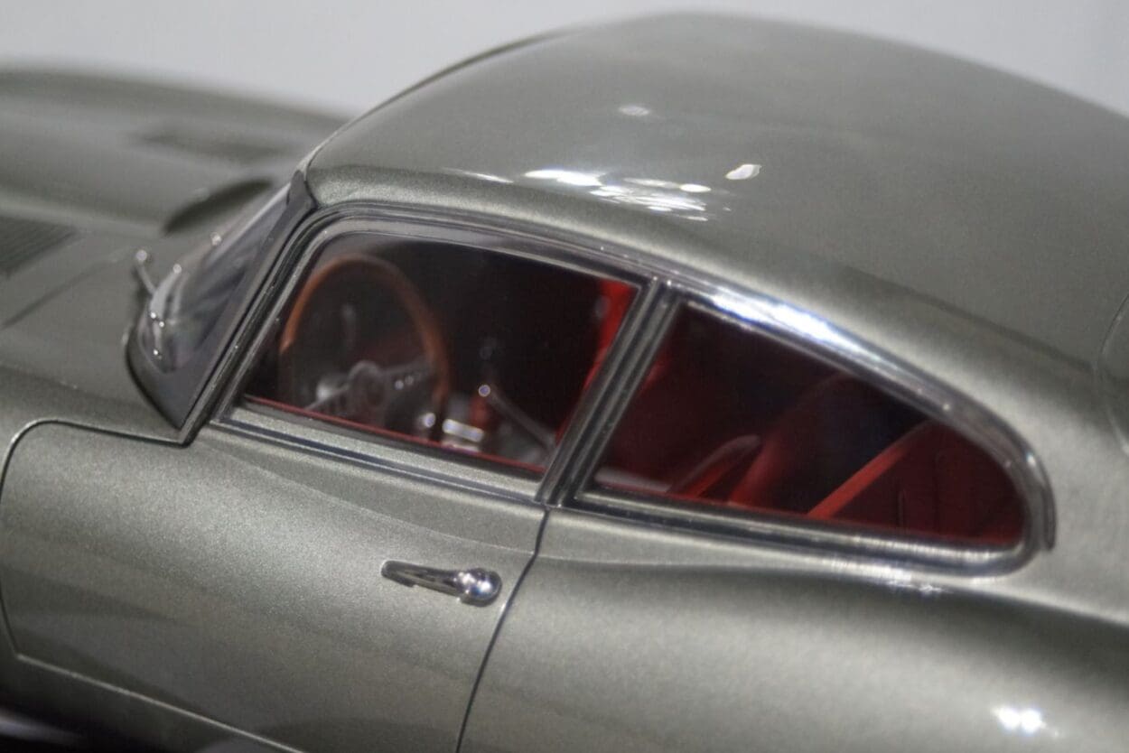 Norev Jaguar E Type Coupe Grey 1964 1:18 scale 122711