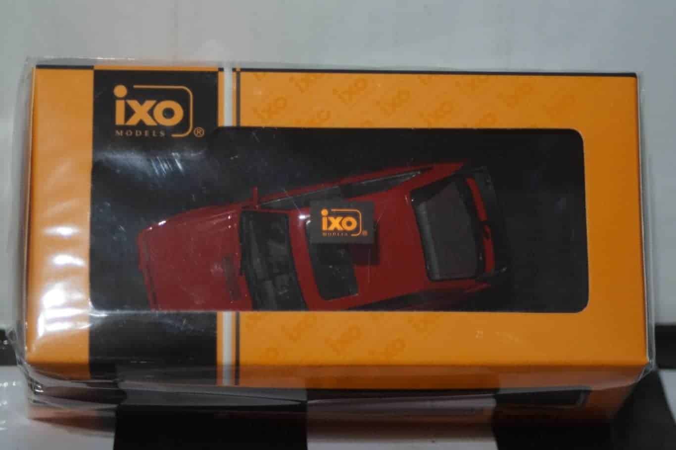 Ixo ford escort mkiv xr3i red diecast 1:43 clc395n