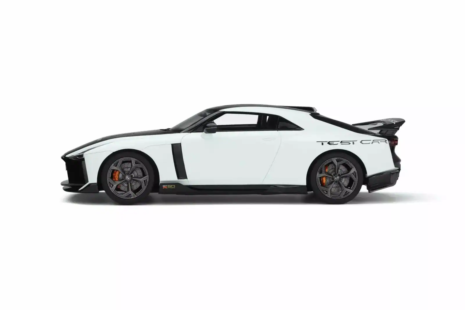 Gt spirit nissan gt-r50 - test car white 1:18 resin gt853