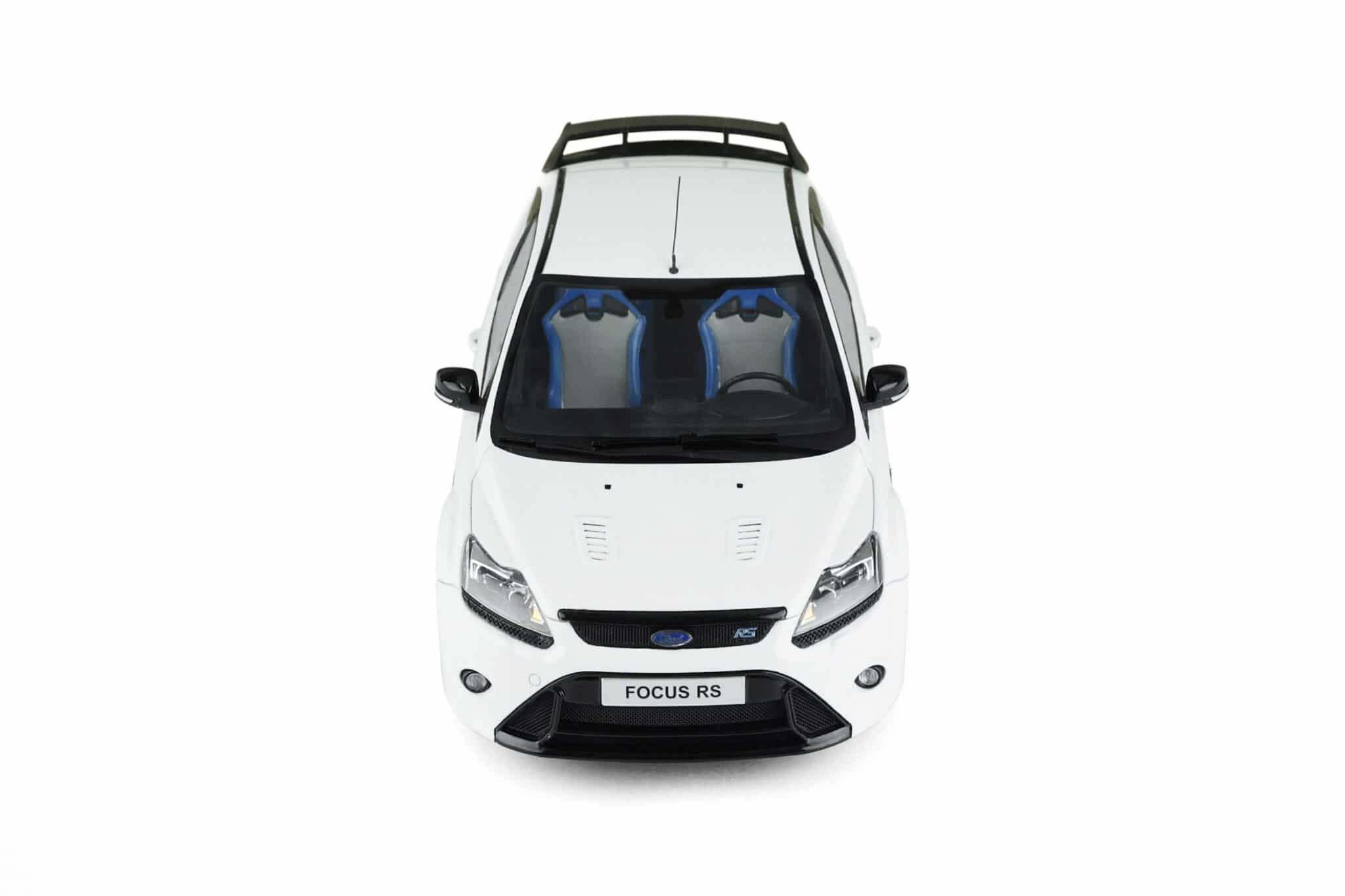 OTTO Ford Focus RS MK2 Ultimate White 1:18 OT977