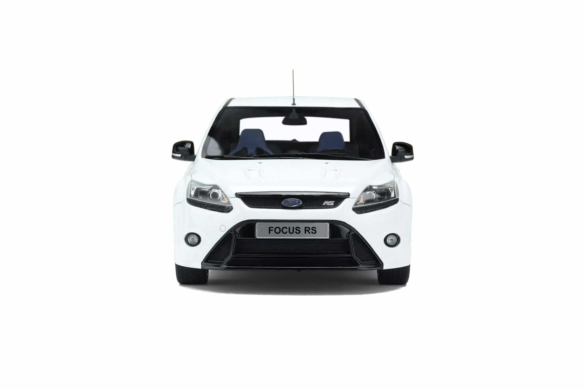 OTTO Ford Focus RS MK2 Ultimate White 1:18 OT977