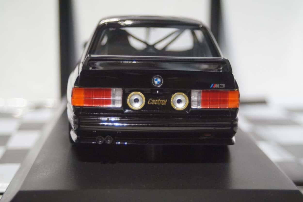 Minichamps bmw m3 bathurst 1000 km 1987 j.richards 1:18 155 872044