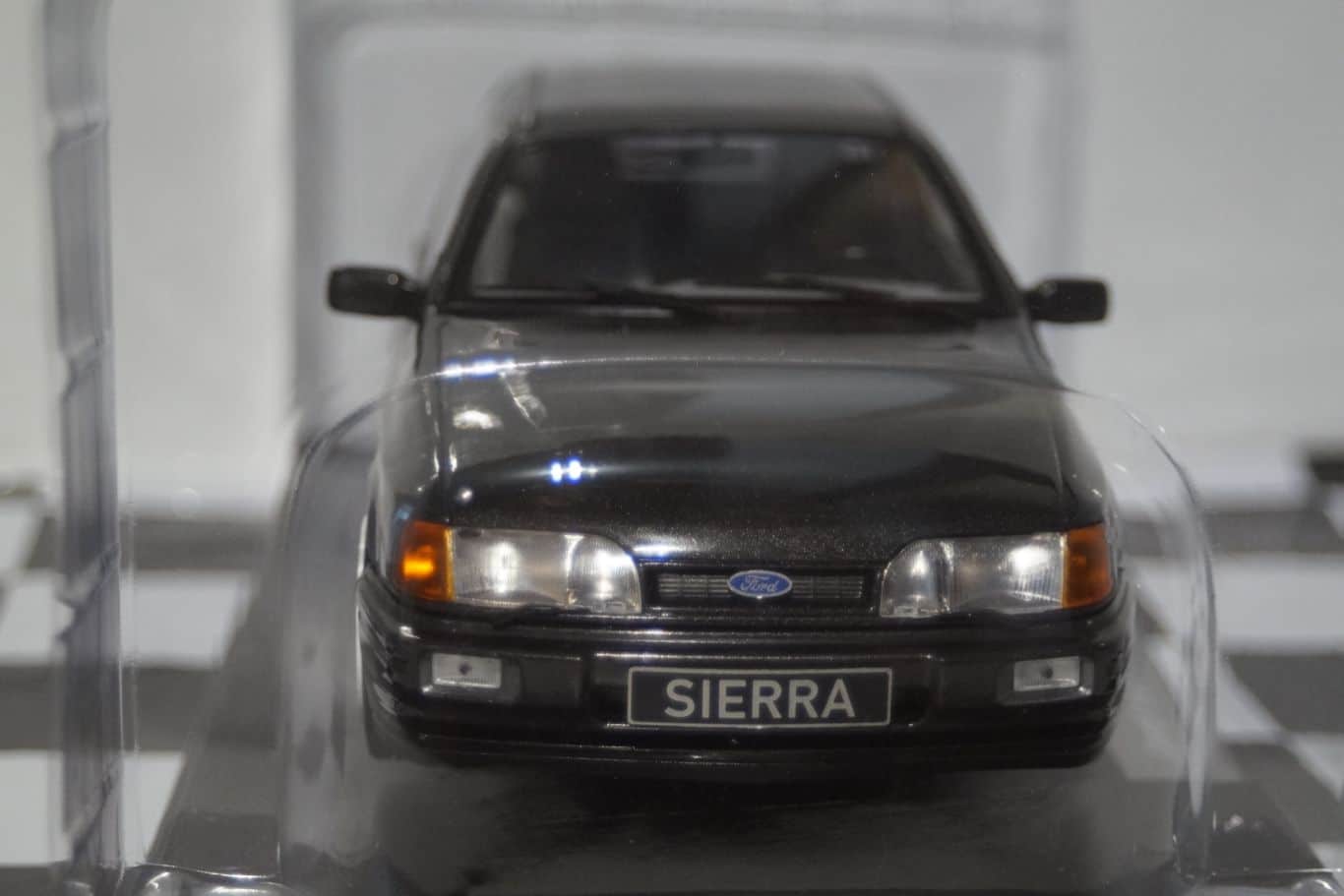 Model car group ford sierra sapphire cosworth grey mcg18306