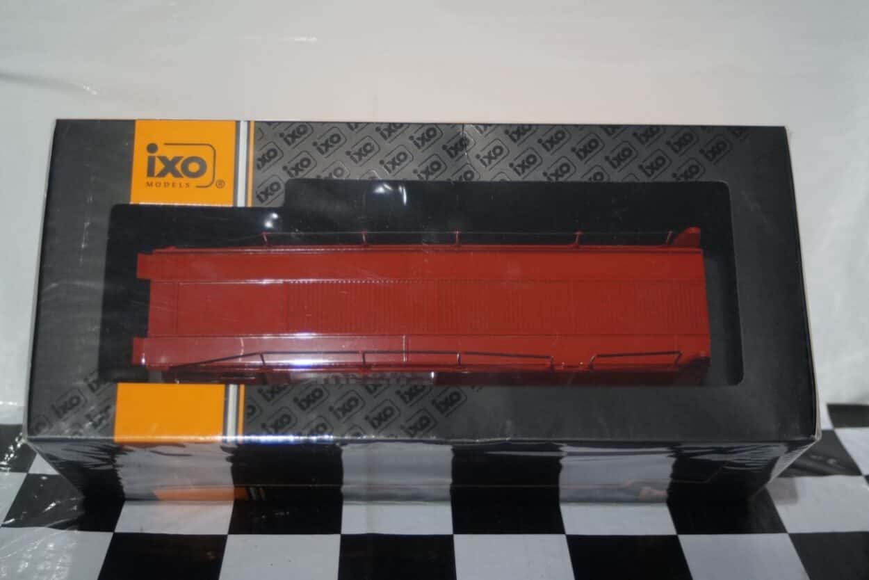 Ixo Fiat 673 Racing Transporter 1976 Lancia Italia 1:43 scale TRU037