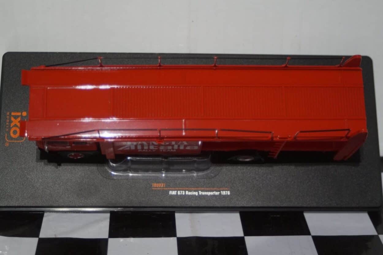 Ixo Fiat 673 Racing Transporter 1976 Lancia Italia 1:43 scale TRU037
