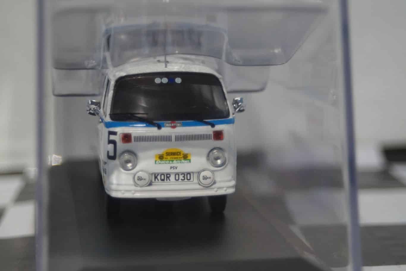 Ixo VW T2 Bus Martini Porsche Safari Rally Diecast 1:43 RAC386X