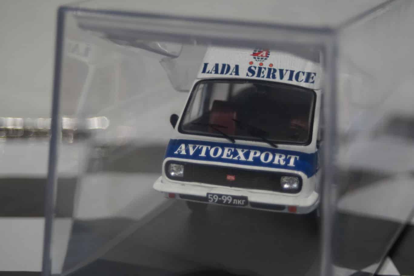 Ixo RAF-2203 AvtoExport Rally Assistance 1:43 scale RAC372X
