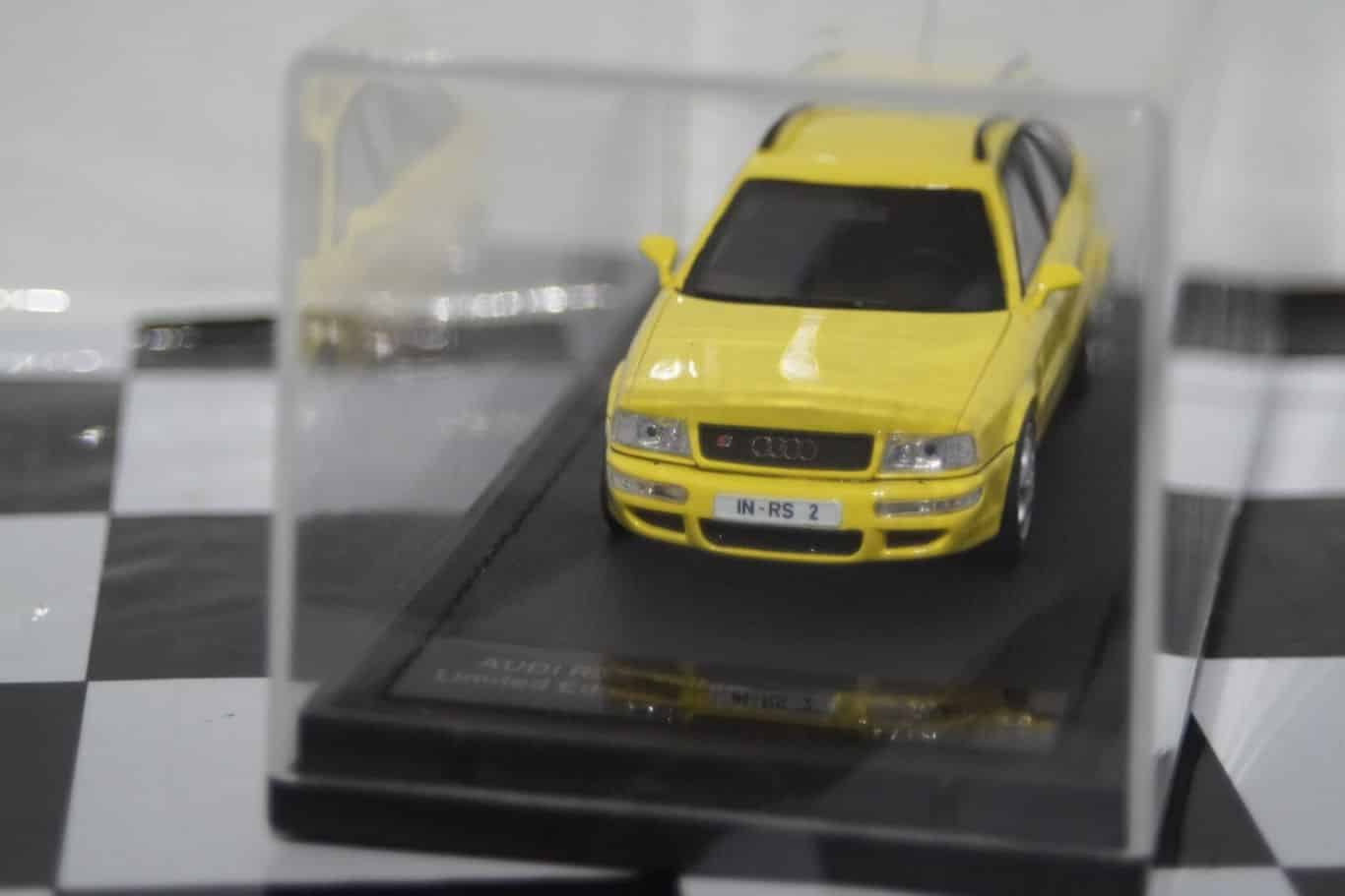 Top Marques Audi A4 Avant RS2 Yellow TM43-026B 1:43 Scale Resin