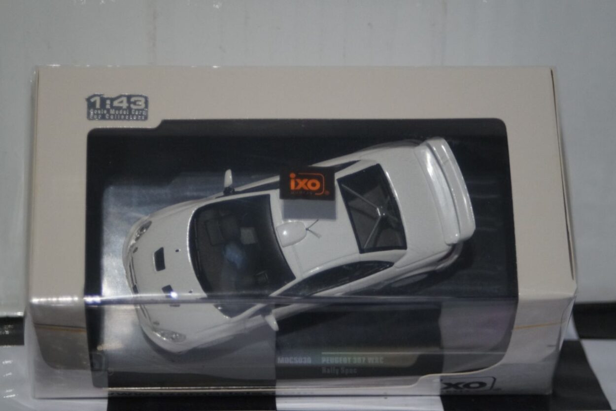 Ixo Peugeot 307 Diecast White 1:43 MDCS030