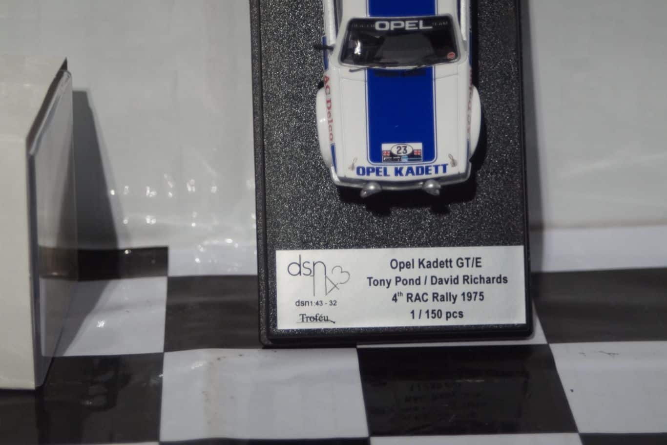 Opel kadett gt/e rac rally 1975 t.pond 1:43rd scale dsn1:43-32 trofeu