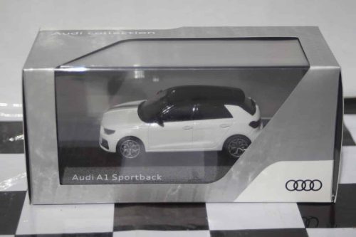 Spark Audi A1 2018 White/Black Dealer 1:43 Resin Audi5011801031