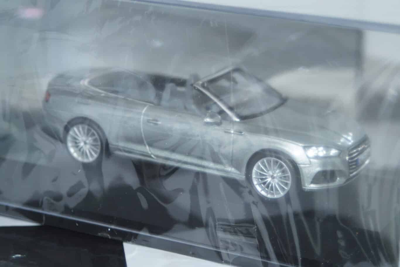 Spark Audi A5 Cabriolet 2017 Silver Dealer 1:43 Resin Audi 5011705331