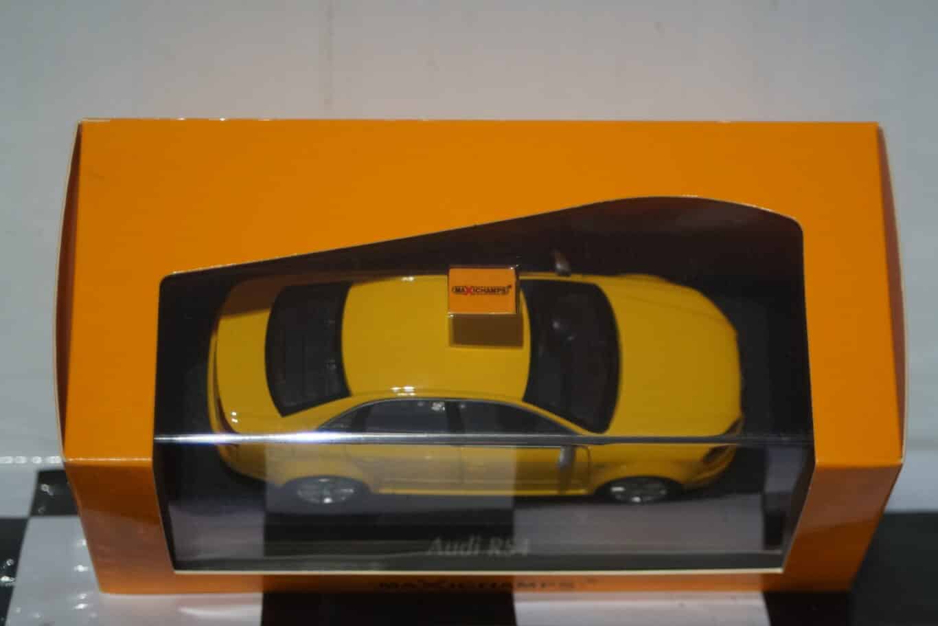 Maxichamps Audi RS4 Yellow 2004 Minichamps 1:43 940 014600