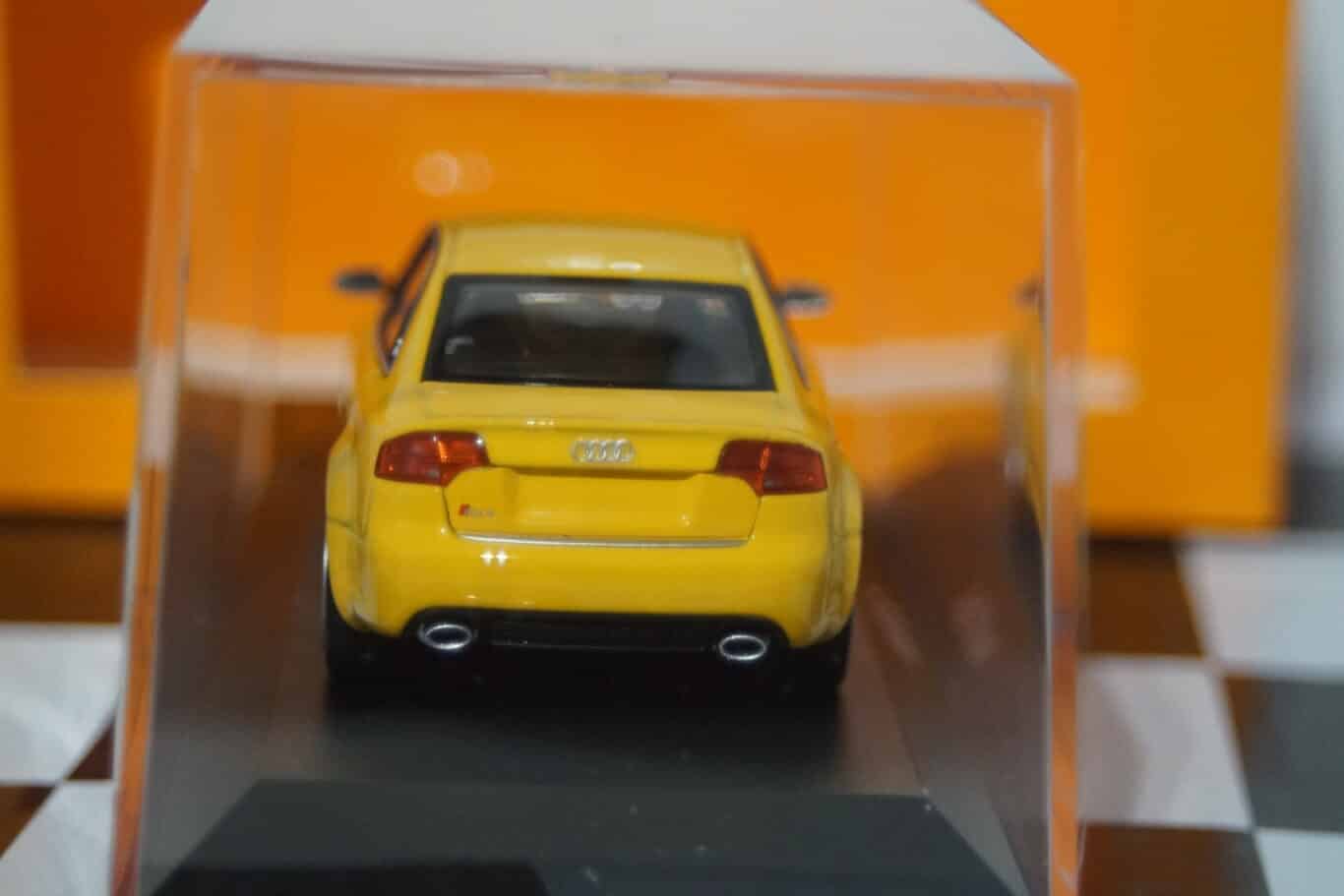 Maxichamps Audi RS4 Yellow 2004 Minichamps 1:43 940 014600