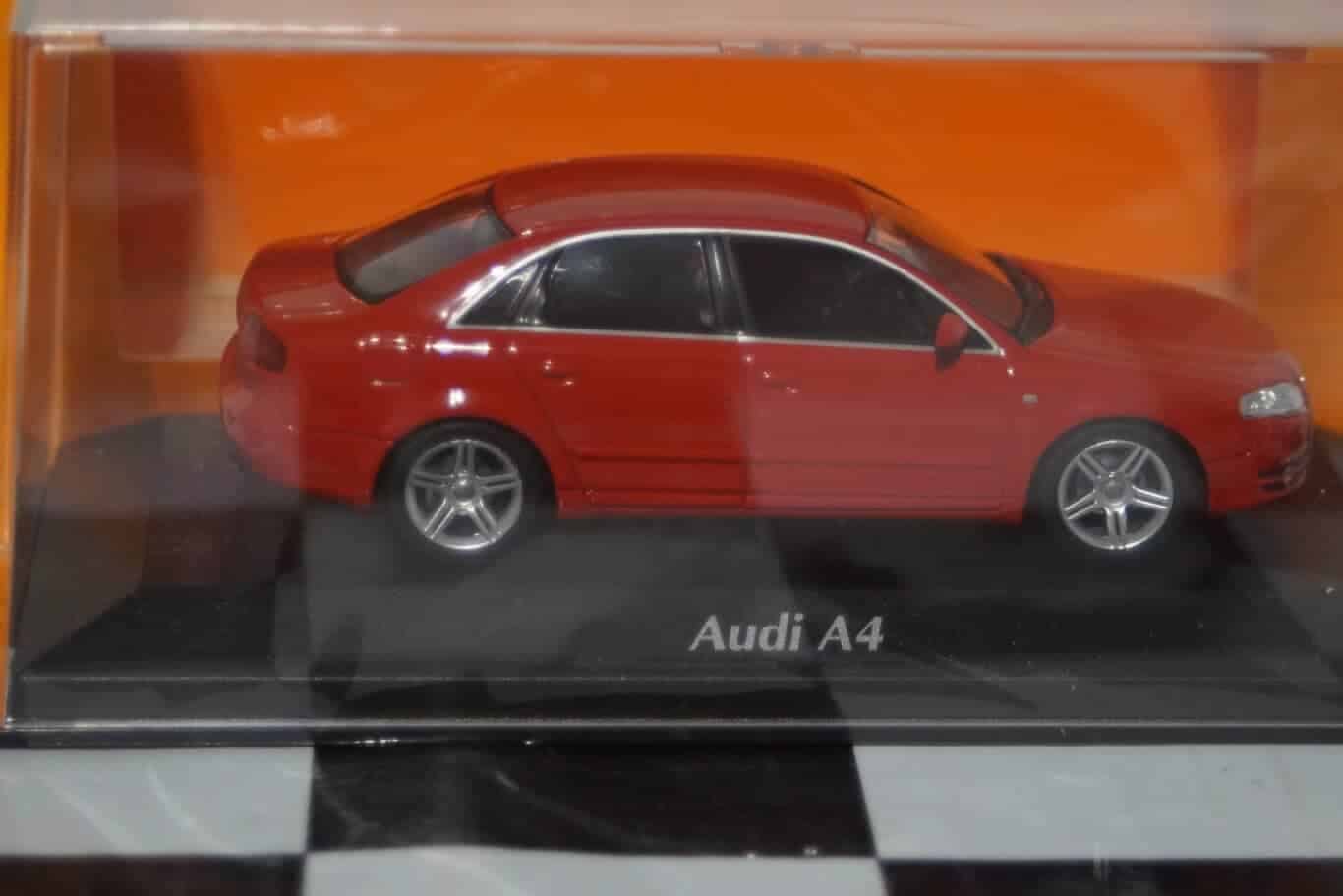 Maxichamps Audi A4 Red 2004 Minichamps 1:43 940 014401