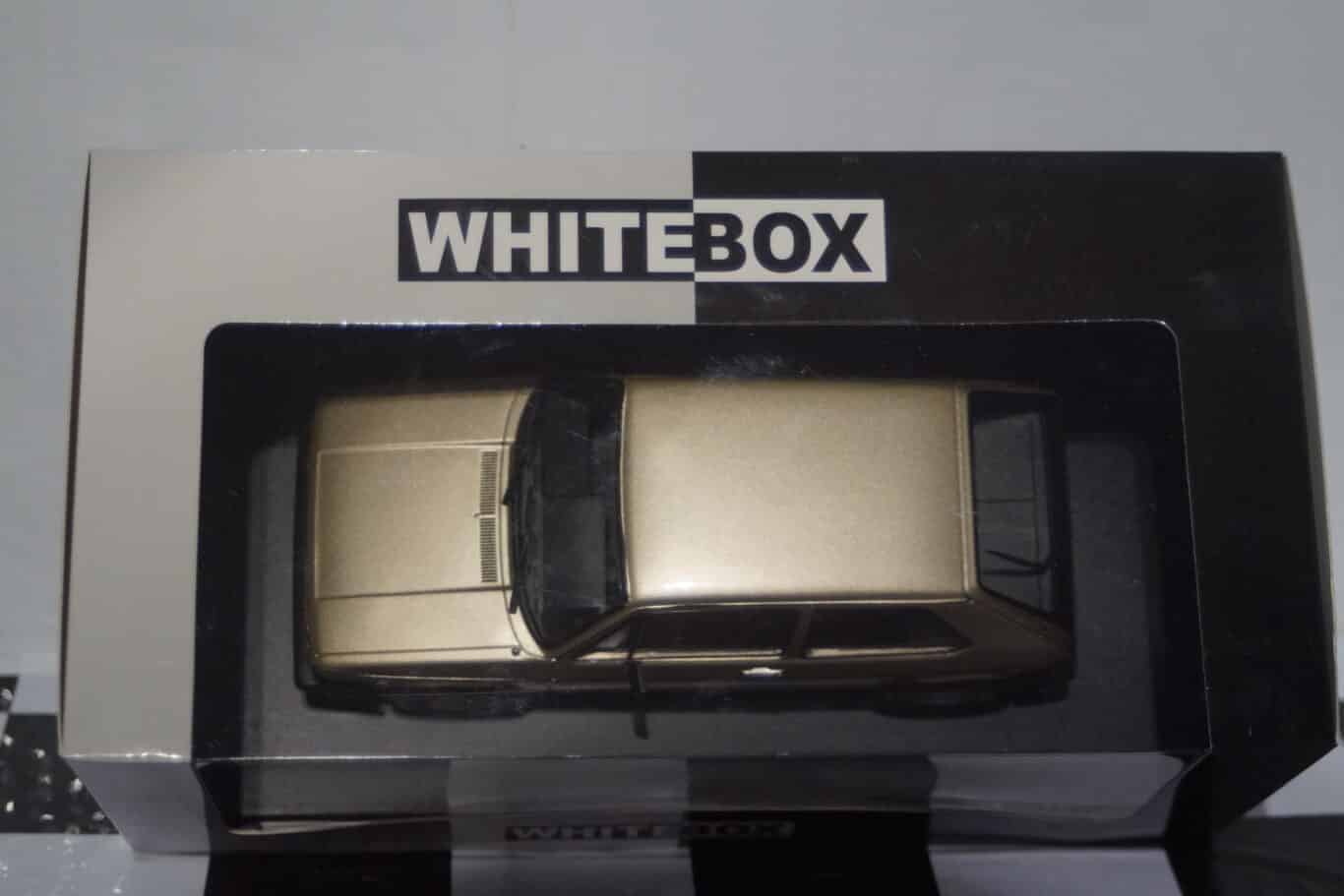Whitebox volkswagen golf mk1 gti 1:24 wb124113