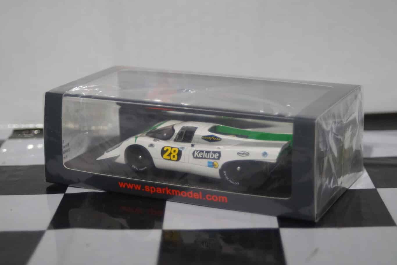 Spark mercedes-amg-gt3 champion dtm 2021 1:43 resin sg790