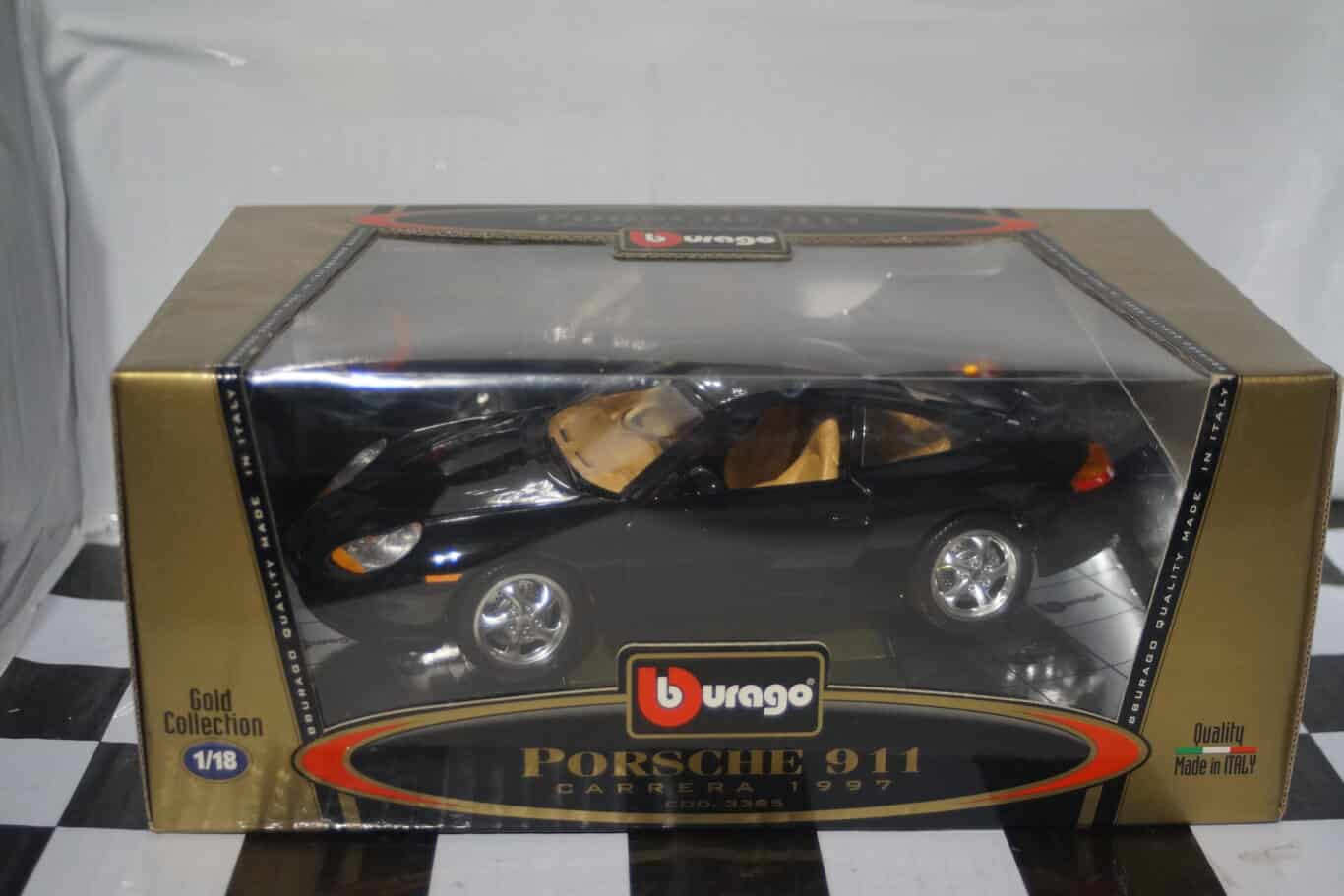 Mercedes issue CLK DTM Lamy 1:18 Diecast B6 696 2121 Maisto