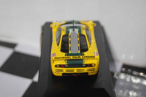 Minichamps Mclaren F1 GTR LeMans 1995 1:43 Diecast 530 154351