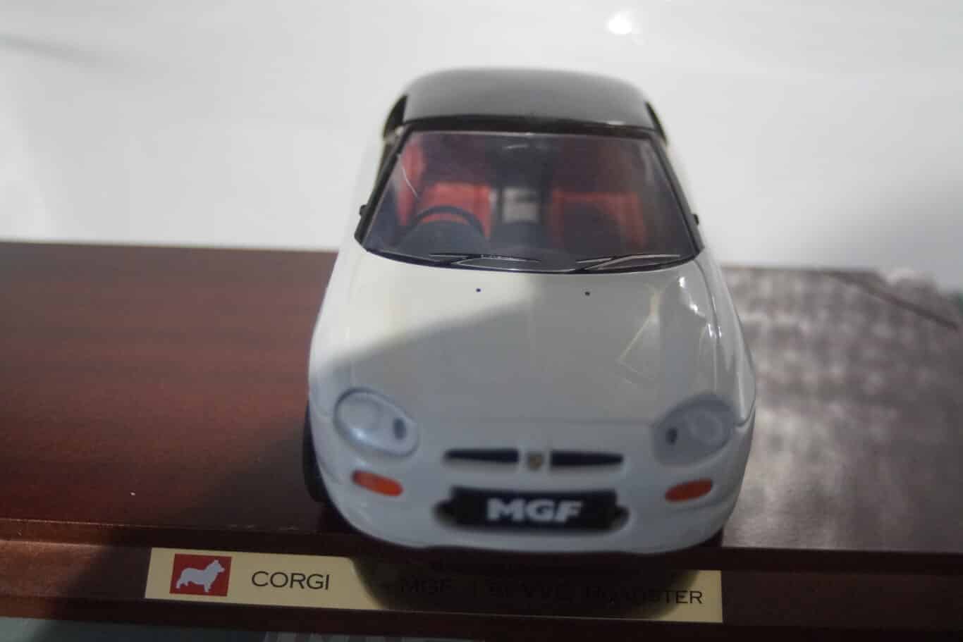 Corgi MG MGF VVC Roadster White 1:18th 95100