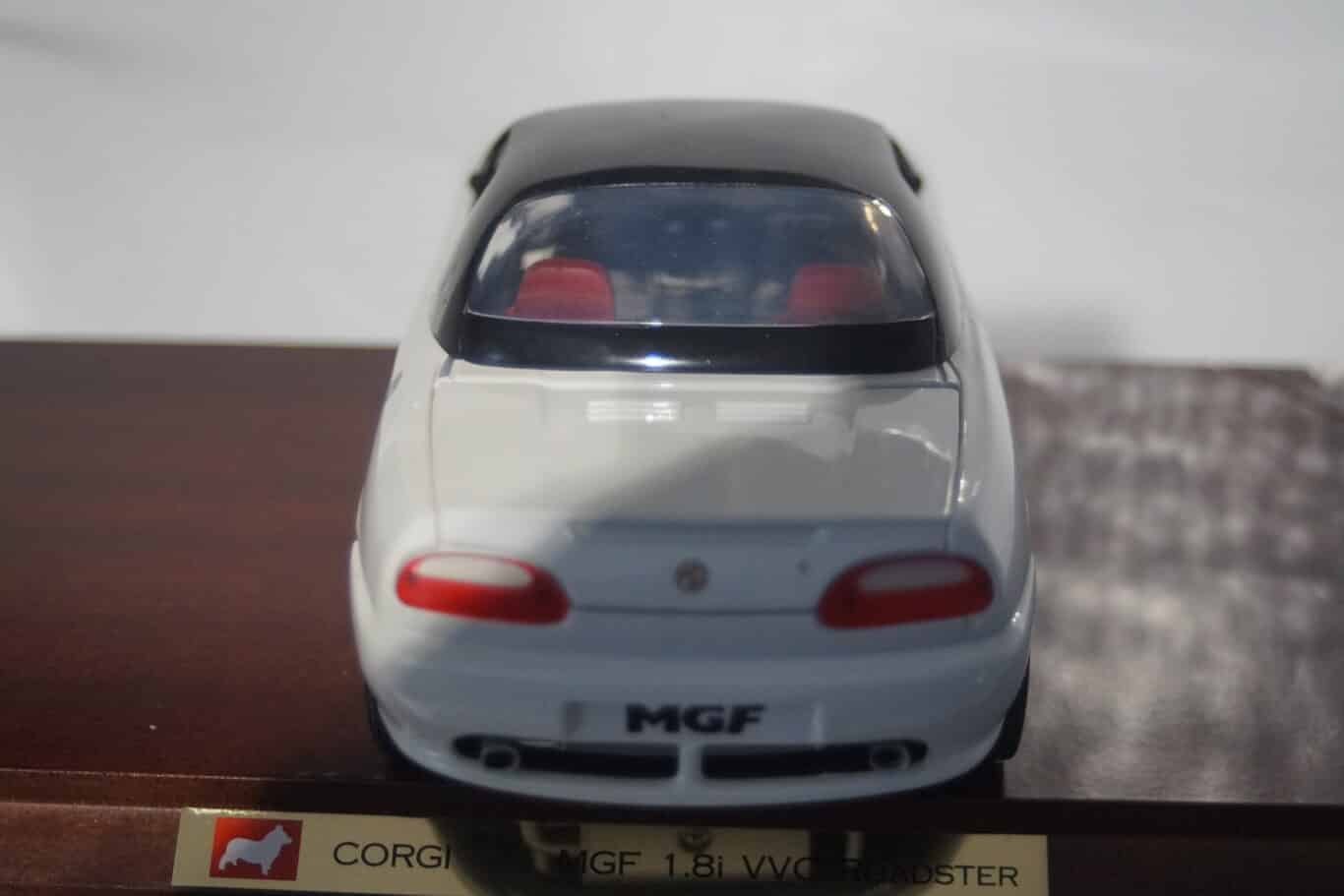 Corgi MG MGF VVC Roadster White 1:18th 95100
