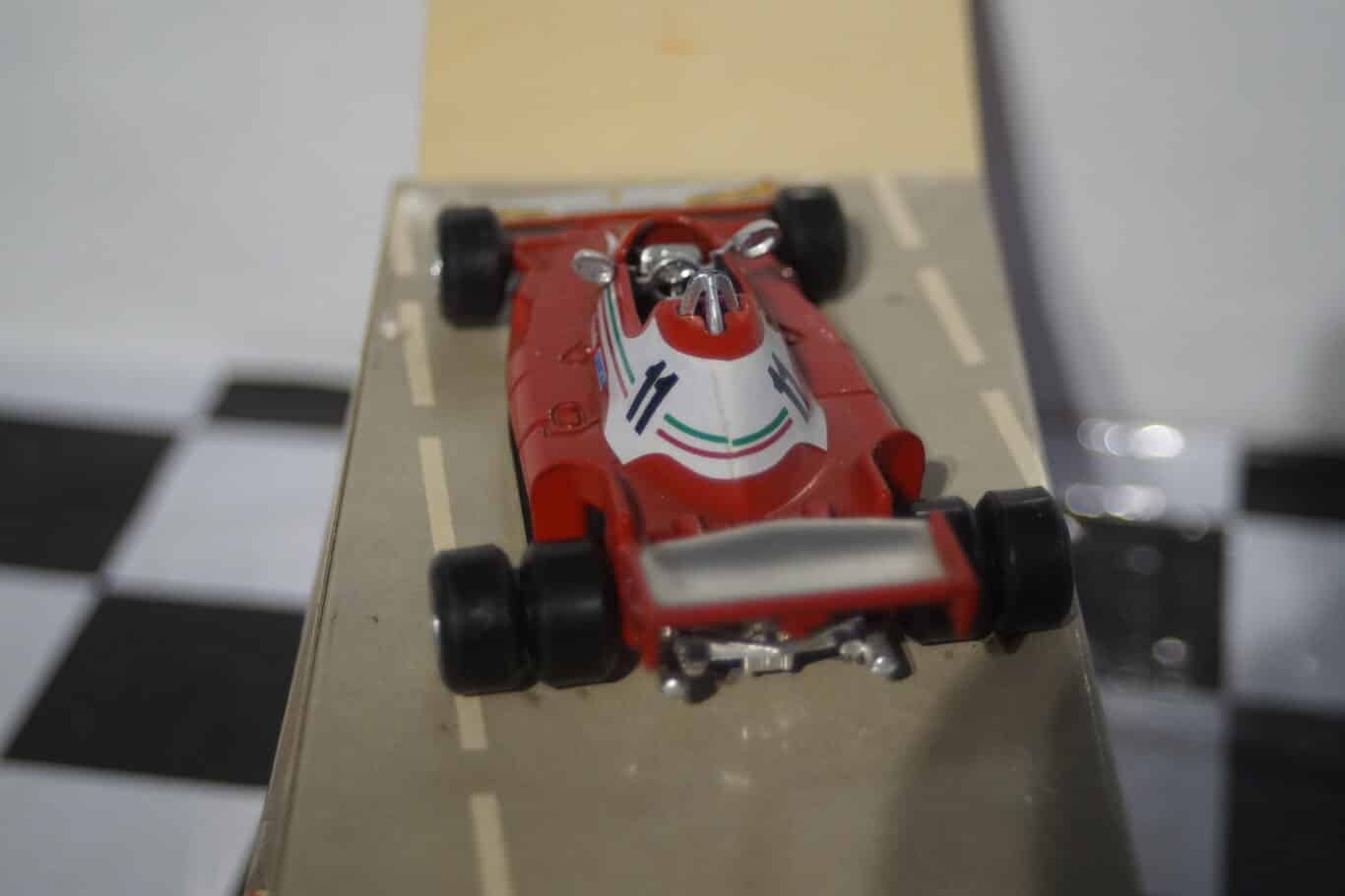 Polistil jaguar xk-e 4.2 litre bronze (boxed including decals) in 1:25 sn02