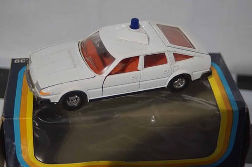 Corgi Rover 3500 Police White 1:36th 339