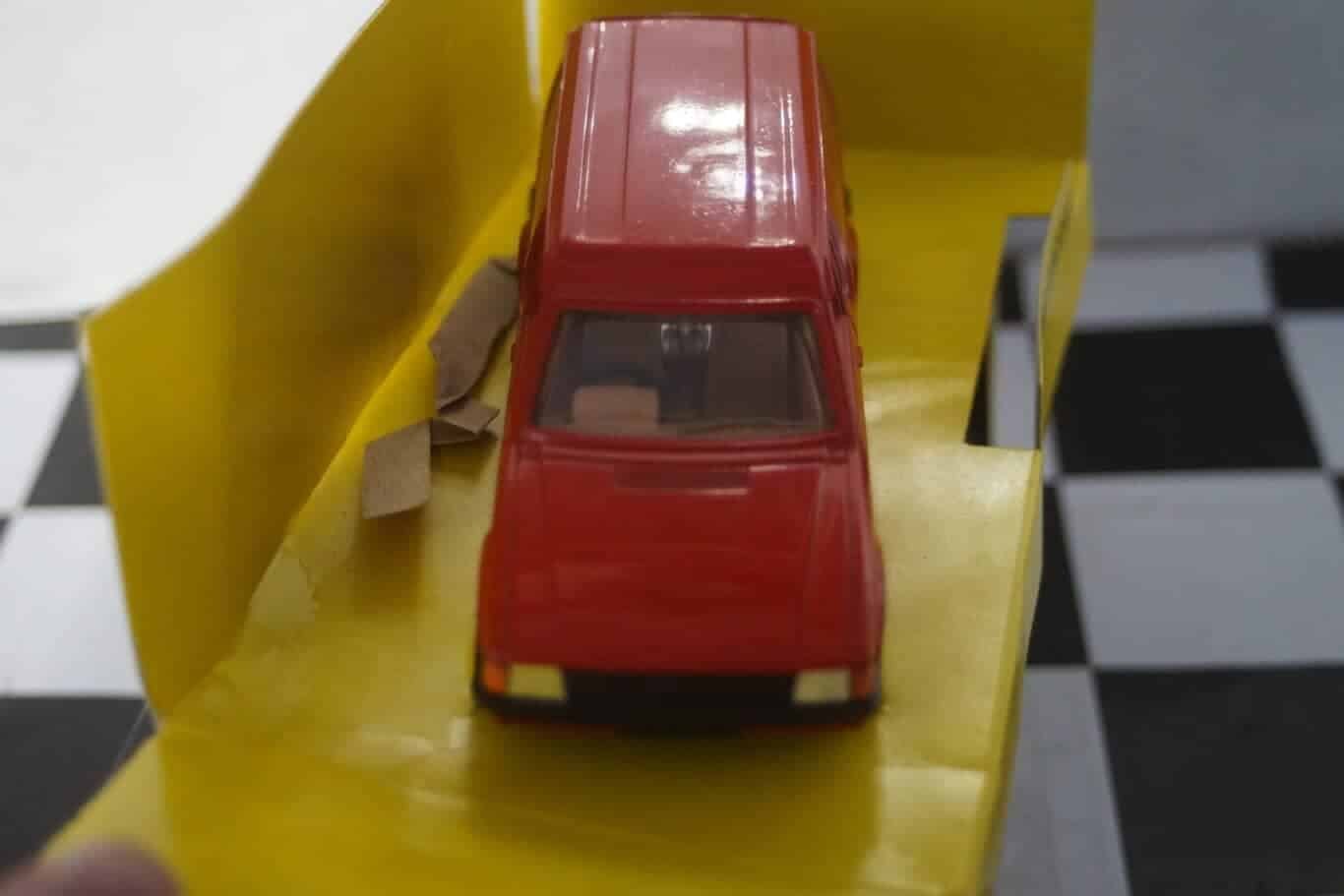 Corgi ford escort van royal mail red 1:36th 496