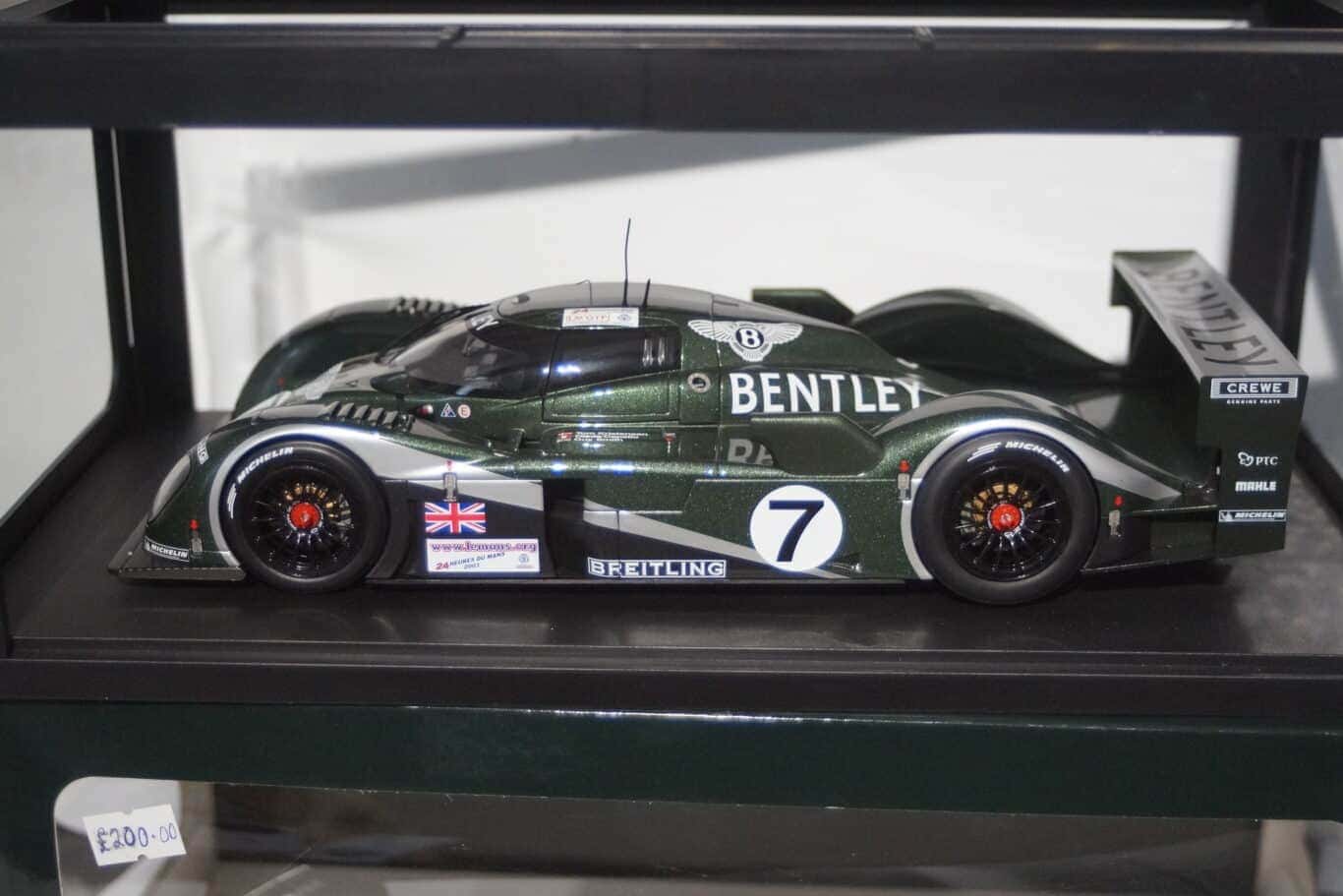 Autoart bentley speed 8 lemans 24hr 2003 1:18 diecast 80353
