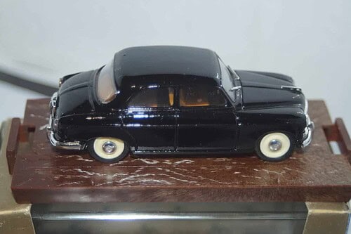 Brumm Fiat 1400B 1956-1958 Black r165