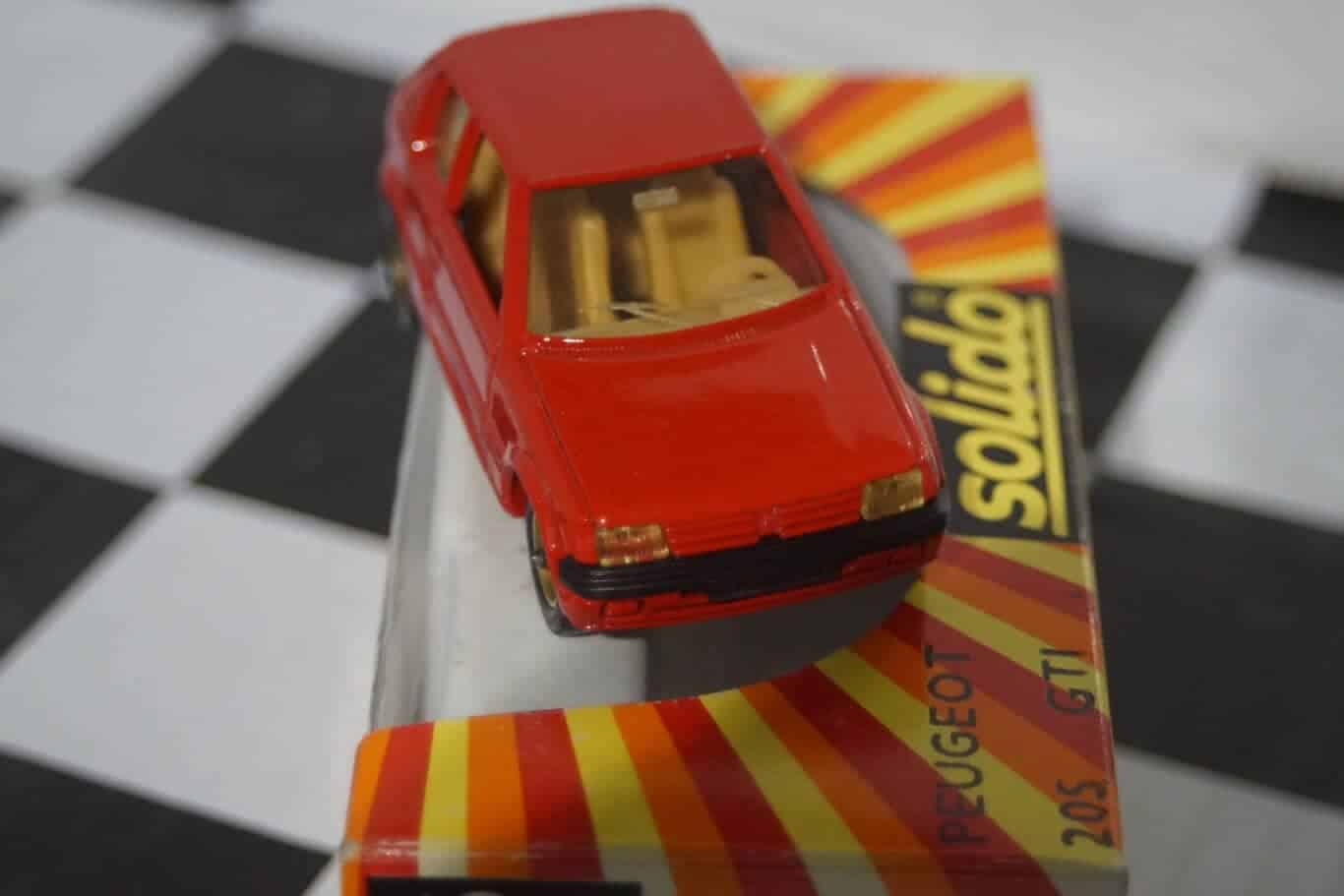 Solido porsche carrera (includes decals) 1:43rd ref 1920