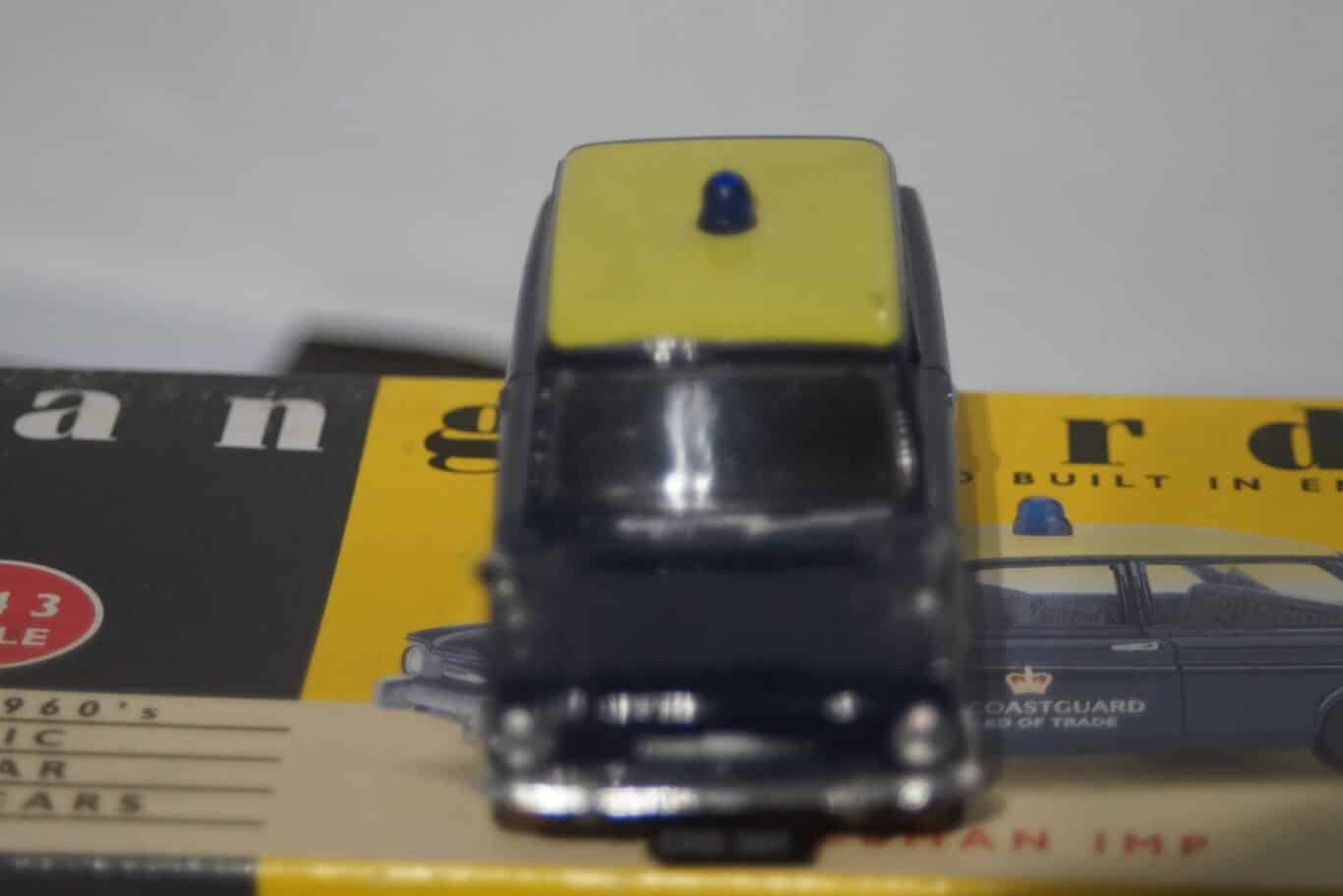 Hillman Imp Coastguard VA26002 Vanguards 1:43 Scale