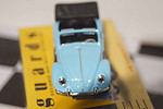Volkswagen Beetle Cabriolet Blue VA2001 Vanguards1:43 Scale