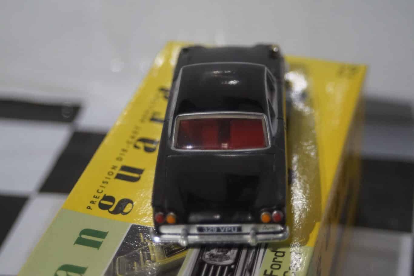 Ford Capri Black Vanguards VA34003 1/43 Diecast