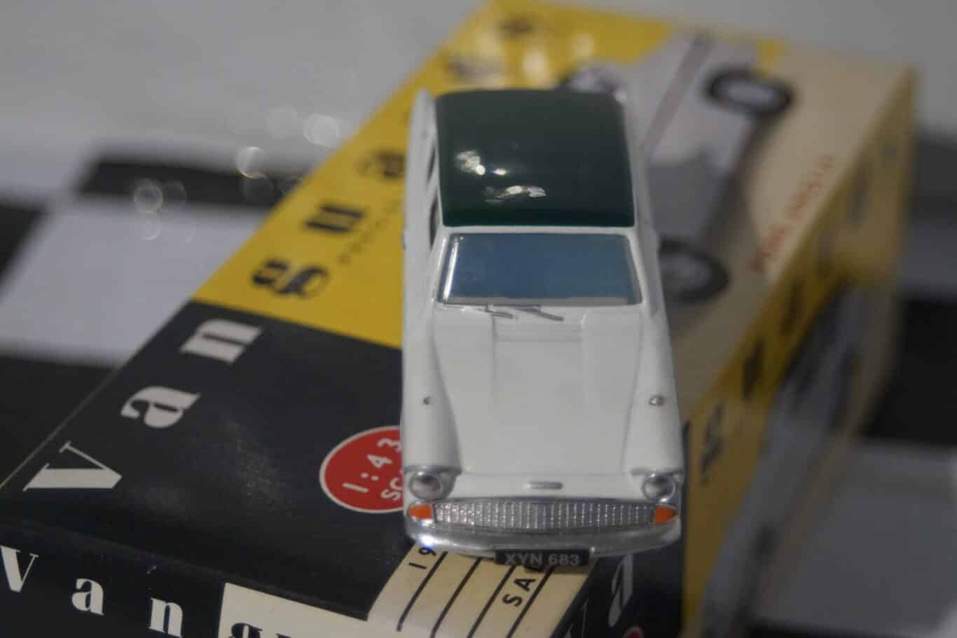 Vanguards ford 'allardette' anglia #232 va1007 1/43 diecast