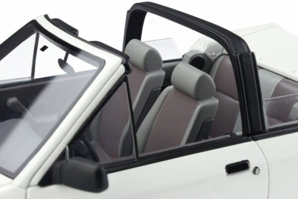 Otto ford escort xr3i cabriolet 1:18 ot398