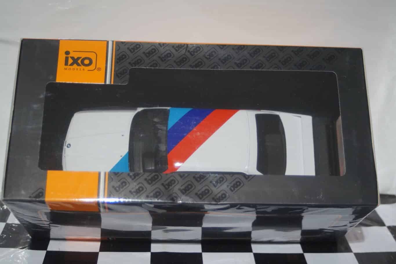 Ixo bmw e30 m3 1989  1:18 18cmc123.22