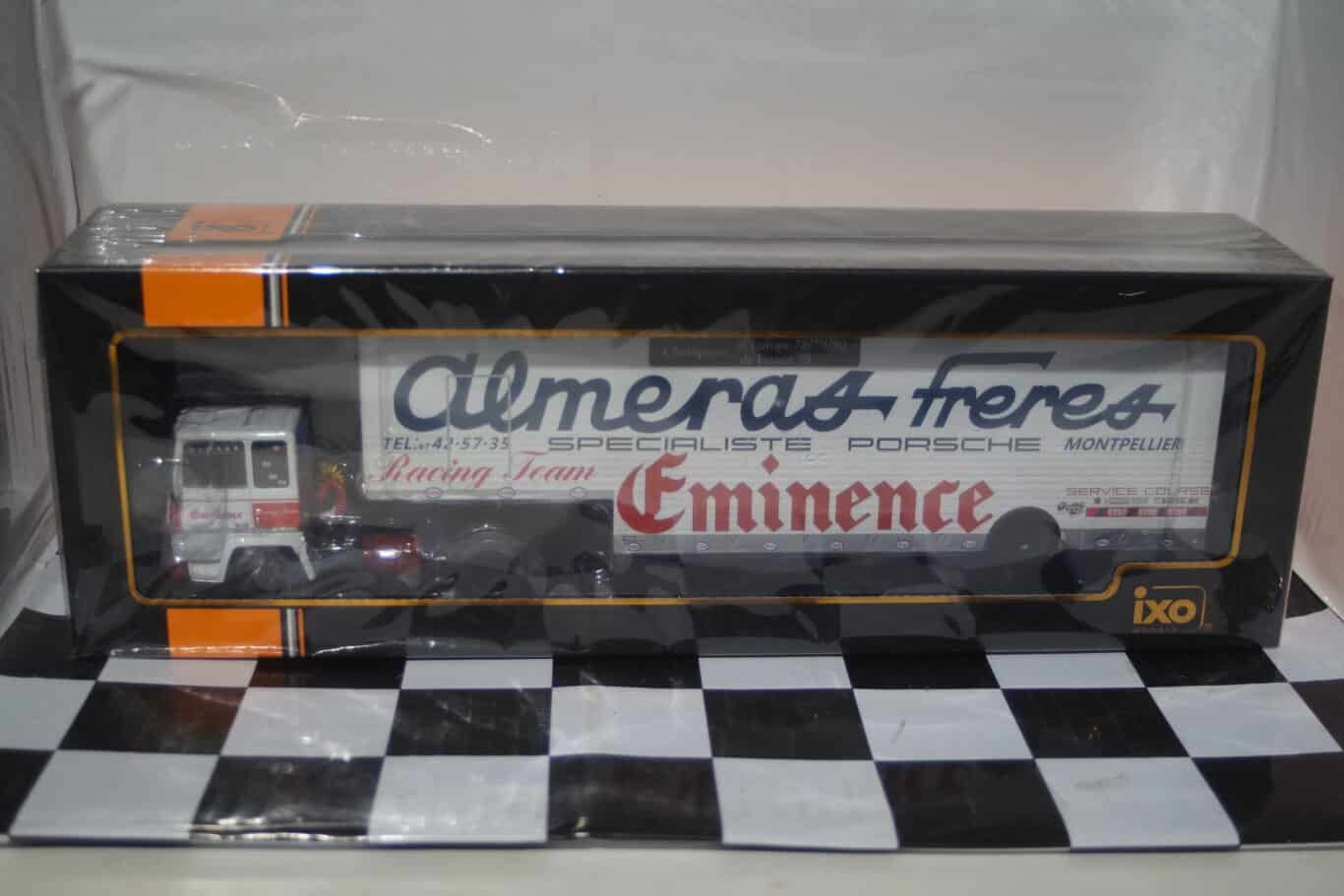 Ixo Berliet TR280 Porsche racing Transporter 1:43 TTR026
