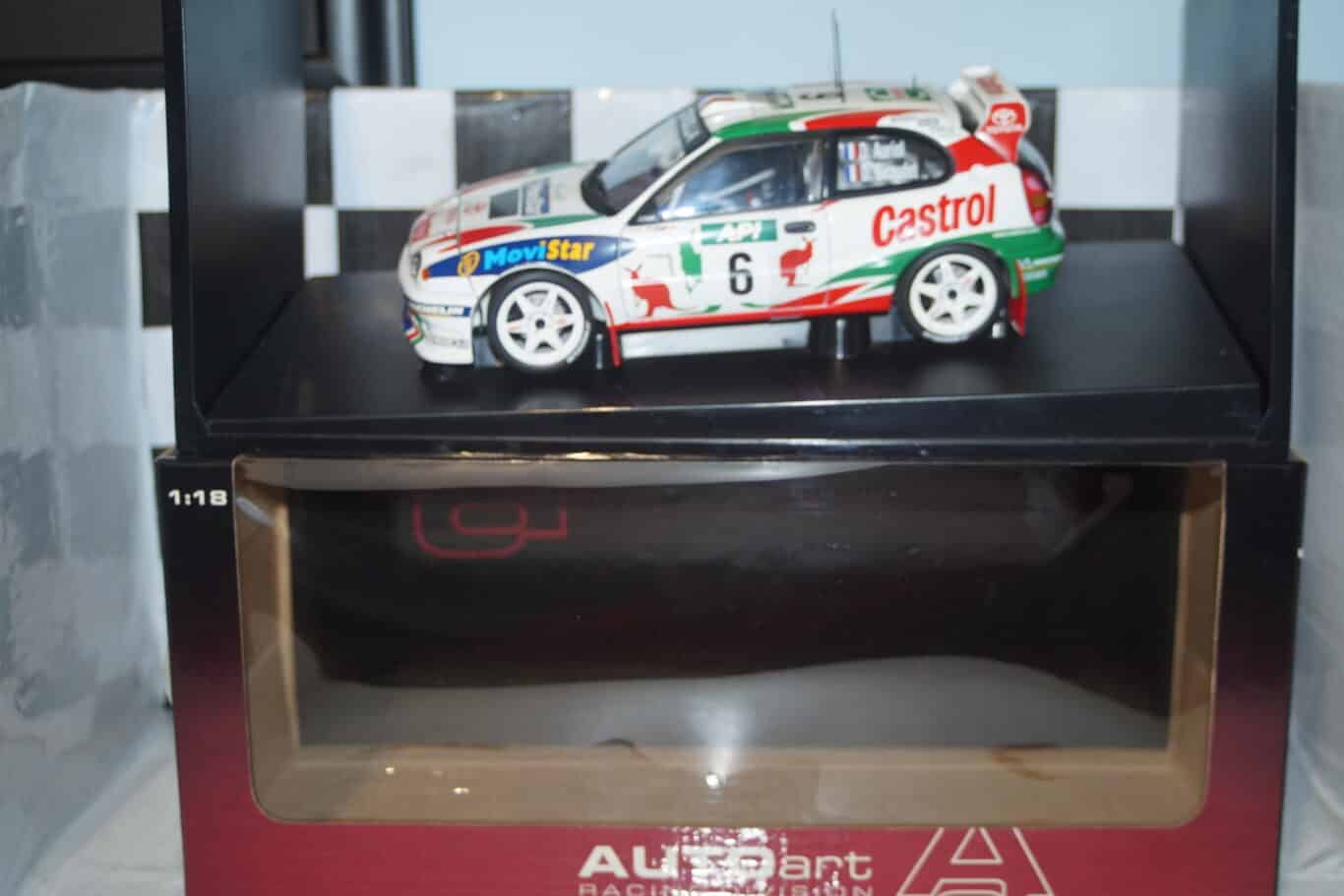 Autoart toyota corolla wrc australia 98 d.auriol 1:18 scale 80024 - very tatty box