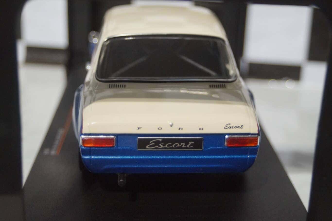 Ixo ford escort mk1 rs 1600 1974 blue and white 1:18 18rmc124.22