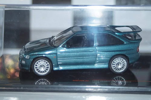 Ixo ford escort rs cosworth metallic green ixomoc324