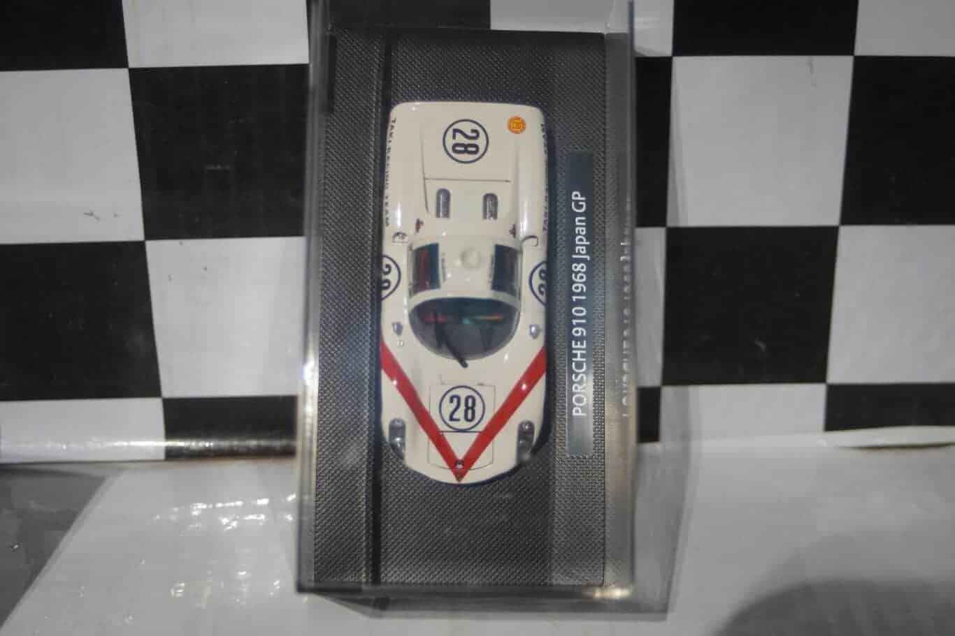 Ebbro porsche 910 1968 japan gp no28 ref 638 1/43