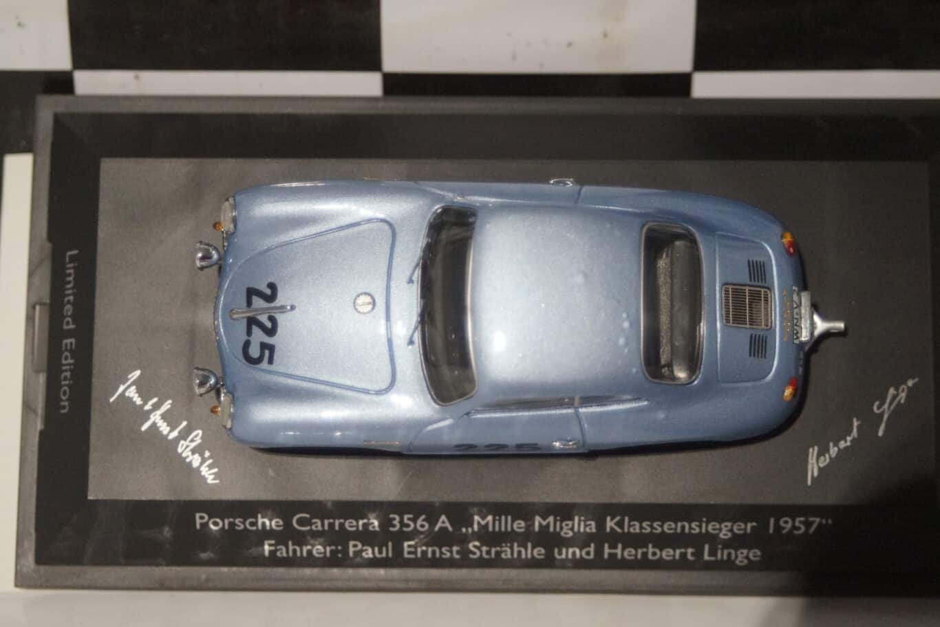 Schuco porsche carrera 356 a mille miglia klassensieger 1957 ref 02505 1/43