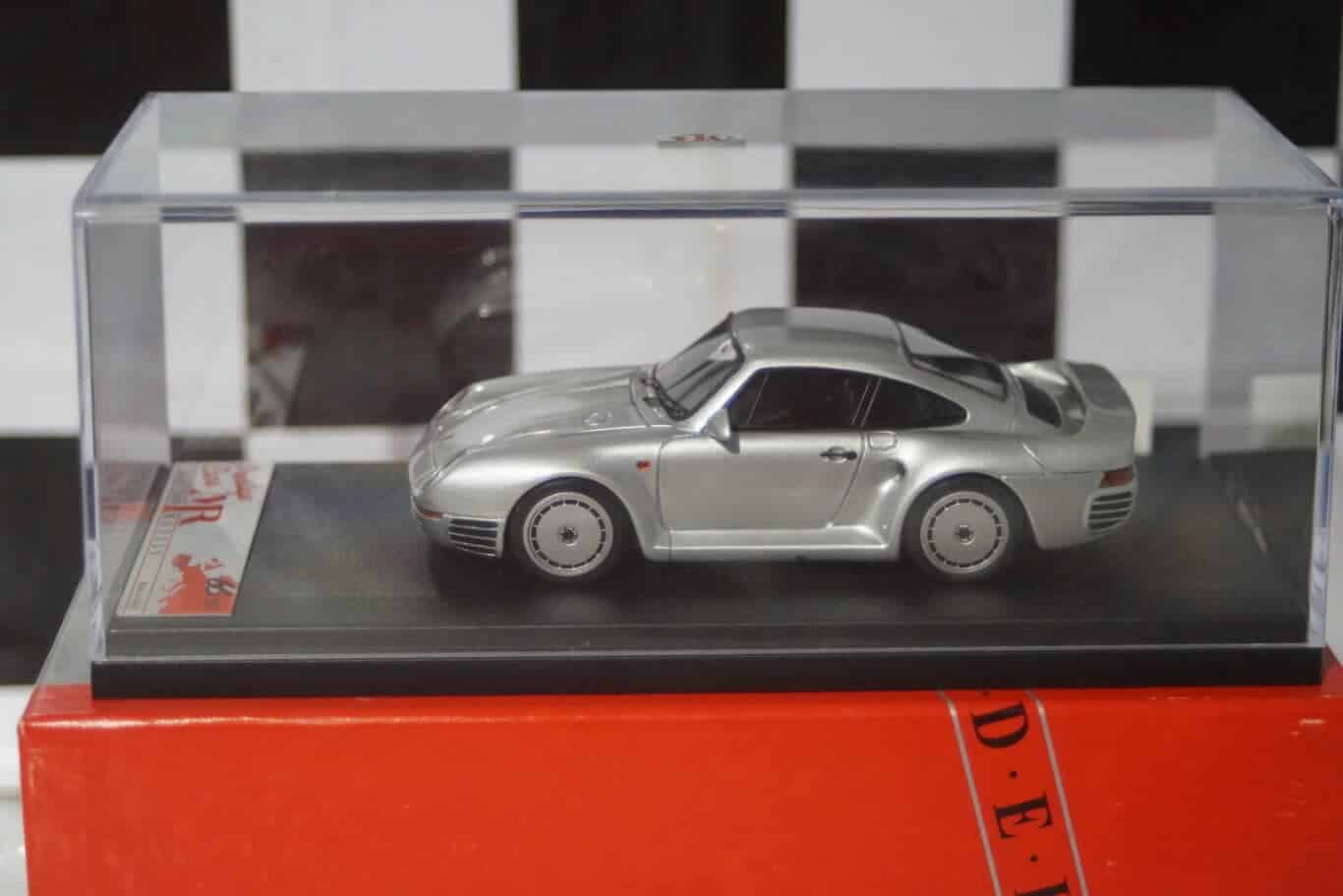 MR Collection Models Porsche 959 Coupe Gruppo B 1/43rd Ref MR125