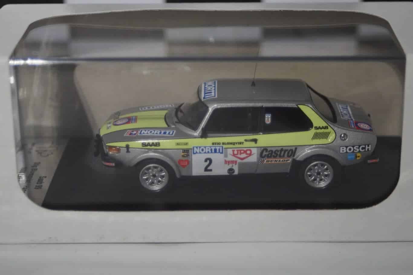 Trofeu Saab 99 1000 Lakes Rally 1976 Stig Blomqvist 1:43rd Scale DSN1:43-57