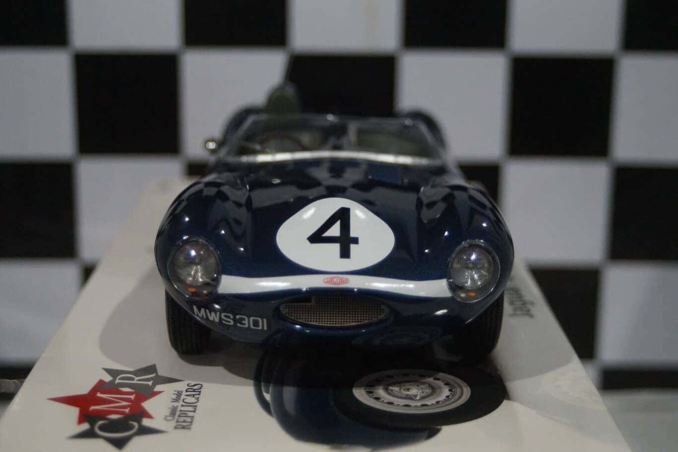CMR Jaguar D-type No4 Sanderson/Flockart Winner 24h LM 1956 CMR142 1:18