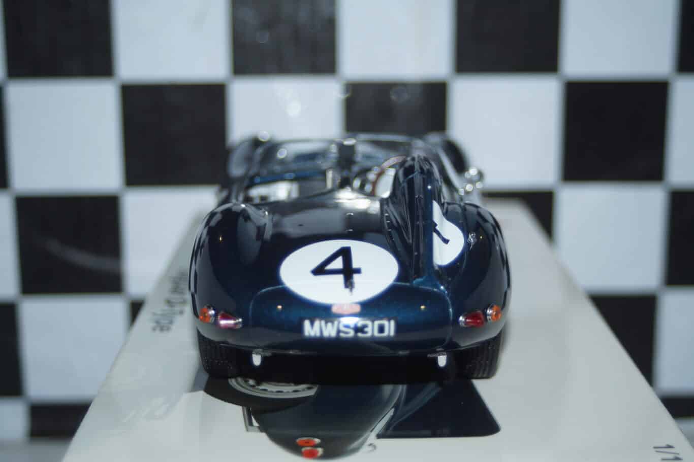 CMR Jaguar D-type No4 Sanderson/Flockart Winner 24h LM 1956 CMR142 1:18