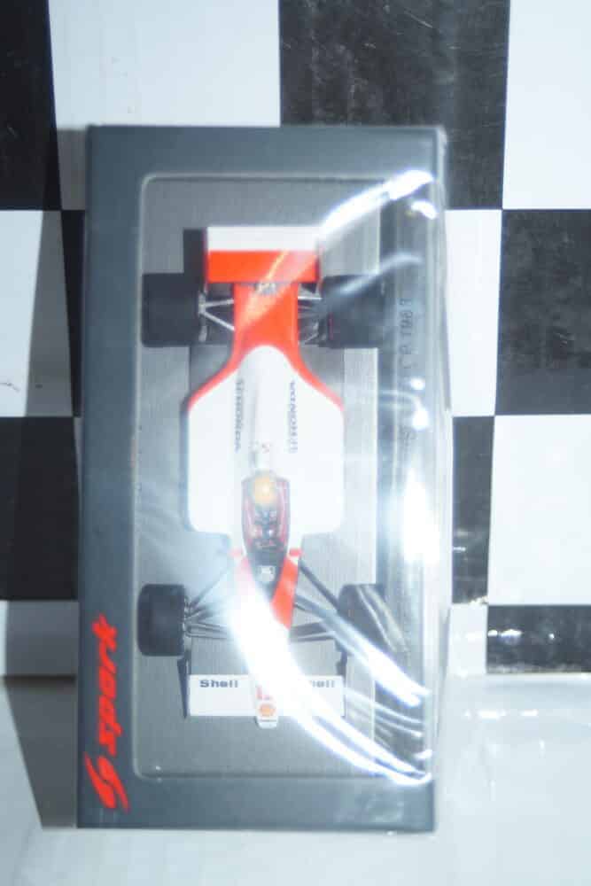 Spark mclaren mp4/4 winner japanese gp 1988 a.senna 1:43 resin s5397